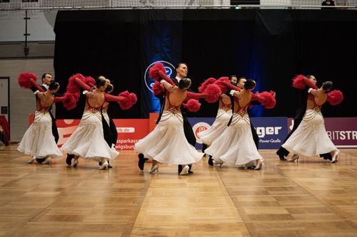 Auftaktturnier 1. BL Standardformationen in Ludwigburg 