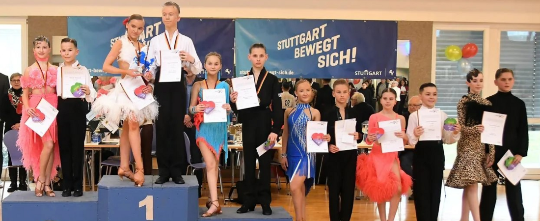 Spitzenleistungen bei der DM in Feuerbach Kinder, Junioren I/II und Jugend A-LateinLatein